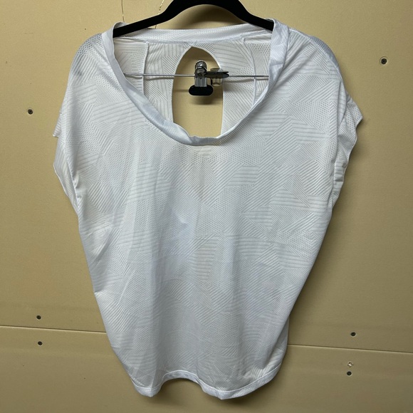 2/$20❤️- SHIRT | Women’s Shein athletic top size medium - Picture 5 of 7